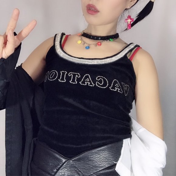 HURRY!! STORE CLOSE THIS WEEK!! BURBERRY LONDON BLUE LABEL VELBET TANK - Picture 3 of 3